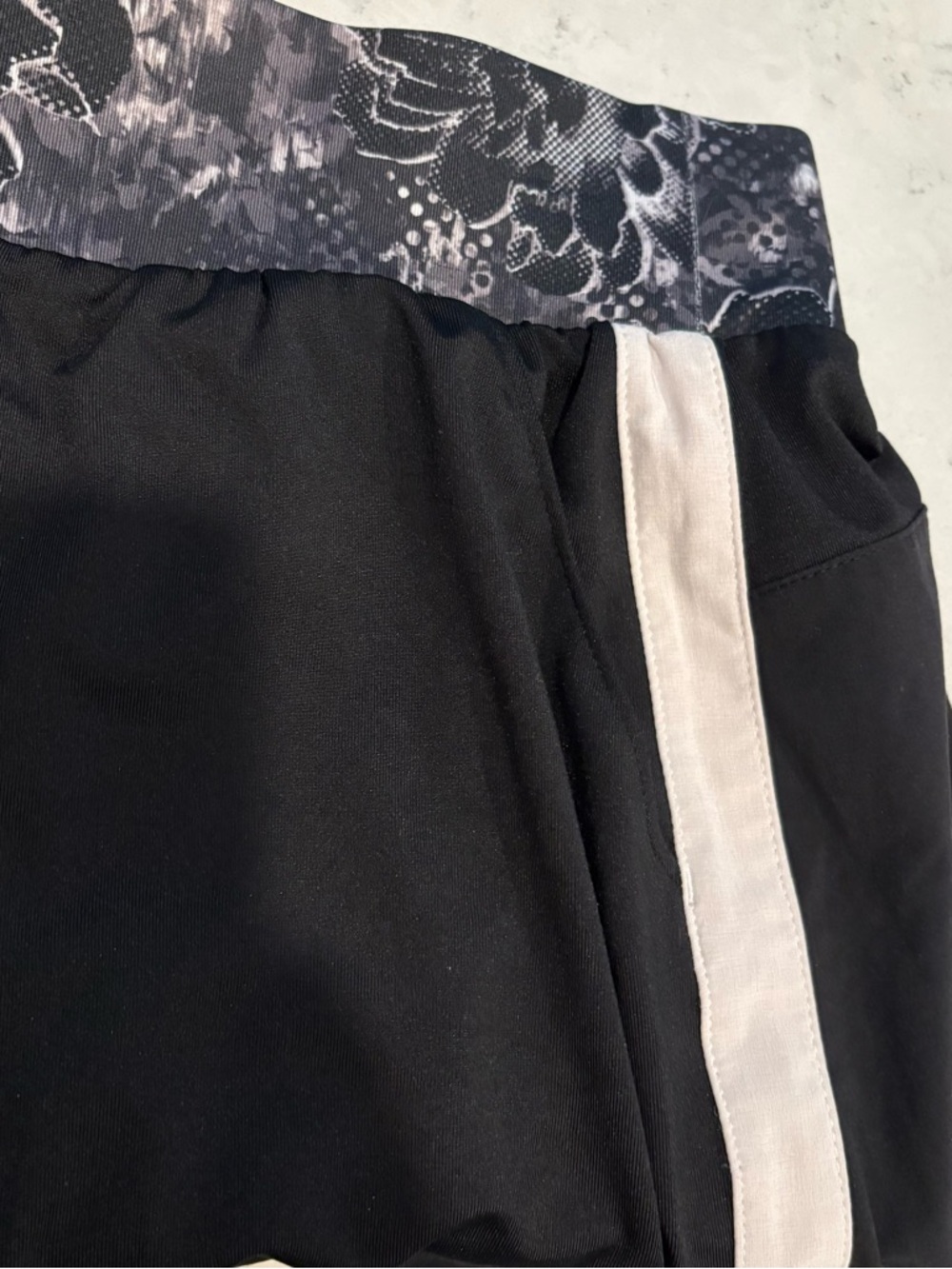 tek gear Black Athletic Shorts Gray Marble Waistband Womens Size Small Running - Picture 6 of 7